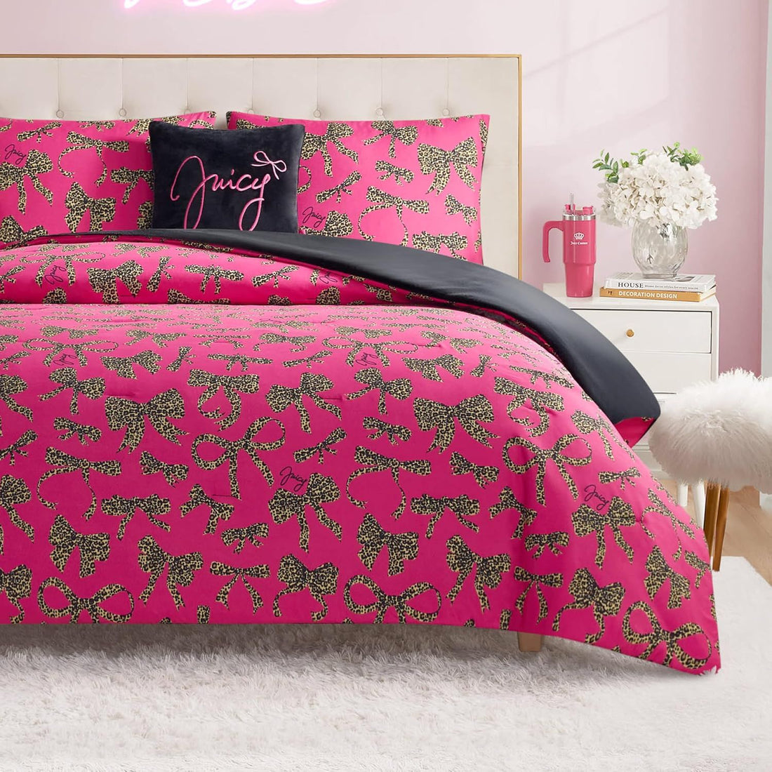 Juicy Couture Plush Reversible Cheetah Bows 3-Piece Twin/Twin XL Comforter Set with Decorative Pillow