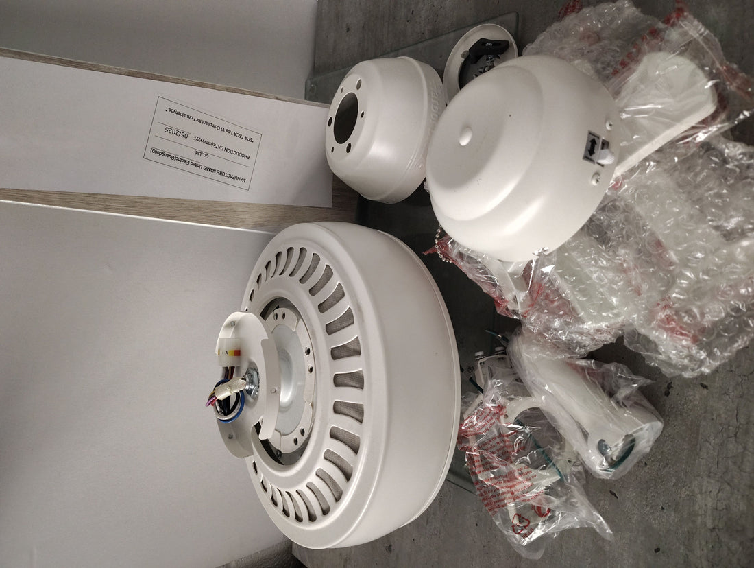 Harbor Breeze Armitage 52-in White Indoor Flush Mount Ceiling Fan with Light Kit