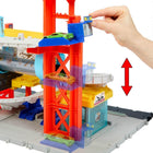Matchbox Toy Car Track Set, Spin Cyclone Car Wash Playset with 1:64 Scale Corvette & Tow Truck, Features Spinning Wash Tunnel, Tune-Up Shop & Parking
