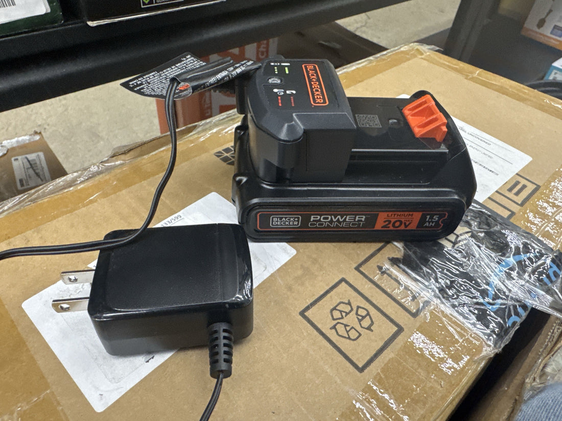 BLACK+DECKER 20V MAX* POWERCONNECT 1.5Ah Lithium Ion Battery + Charger (LBXR20CK)