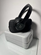 Beats Solo 4 - Wireless Bluetooth On-Ear Headphones, Apple & Android Compatible, Up to 50 Hours of Battery Life - Matte Black