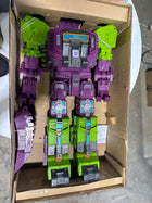 Transformers Toys Generations War for Cybertron: Earthrise Titan WFC-E25 Scorponok Triple Changer Action Figure - Kids Ages 8 and Up, 21-Inch