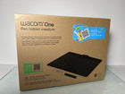 Wacom One Bluetooth Drawing Tablet, Medium 9.9 x 7.1 Compact Graphics Tablet, Entry-Level Creative Design Pad with Creative Software for Chromebook, Mac, Windows PC, Android