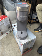 Keurig K-Iced Coffee Maker, Single Serve K-Cup Pod Iced Coffee Maker, With Hot and Cold Coffee Capabilities, Brews Any K-Cup Pod, Gray